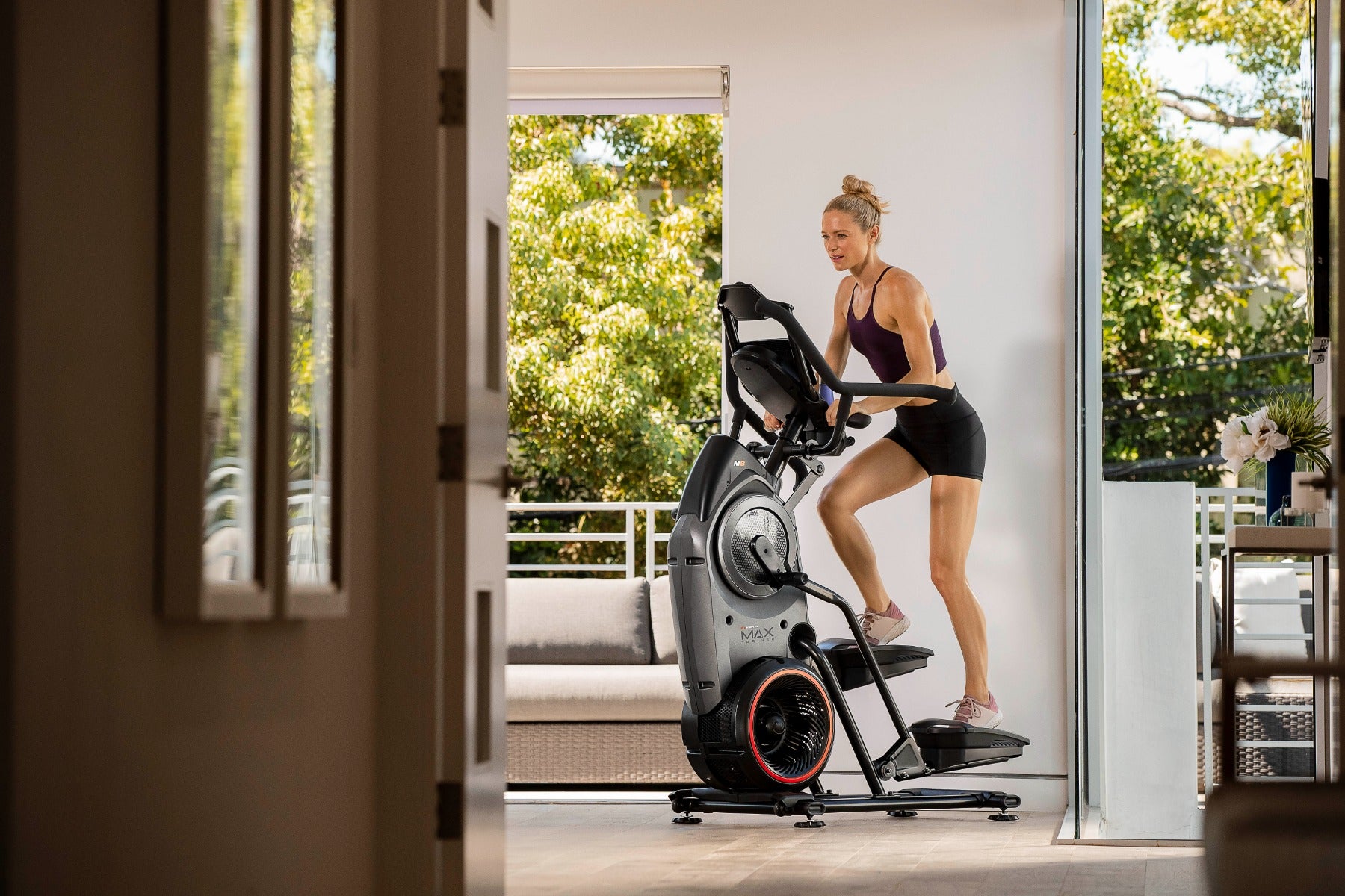 Max Trainer M8