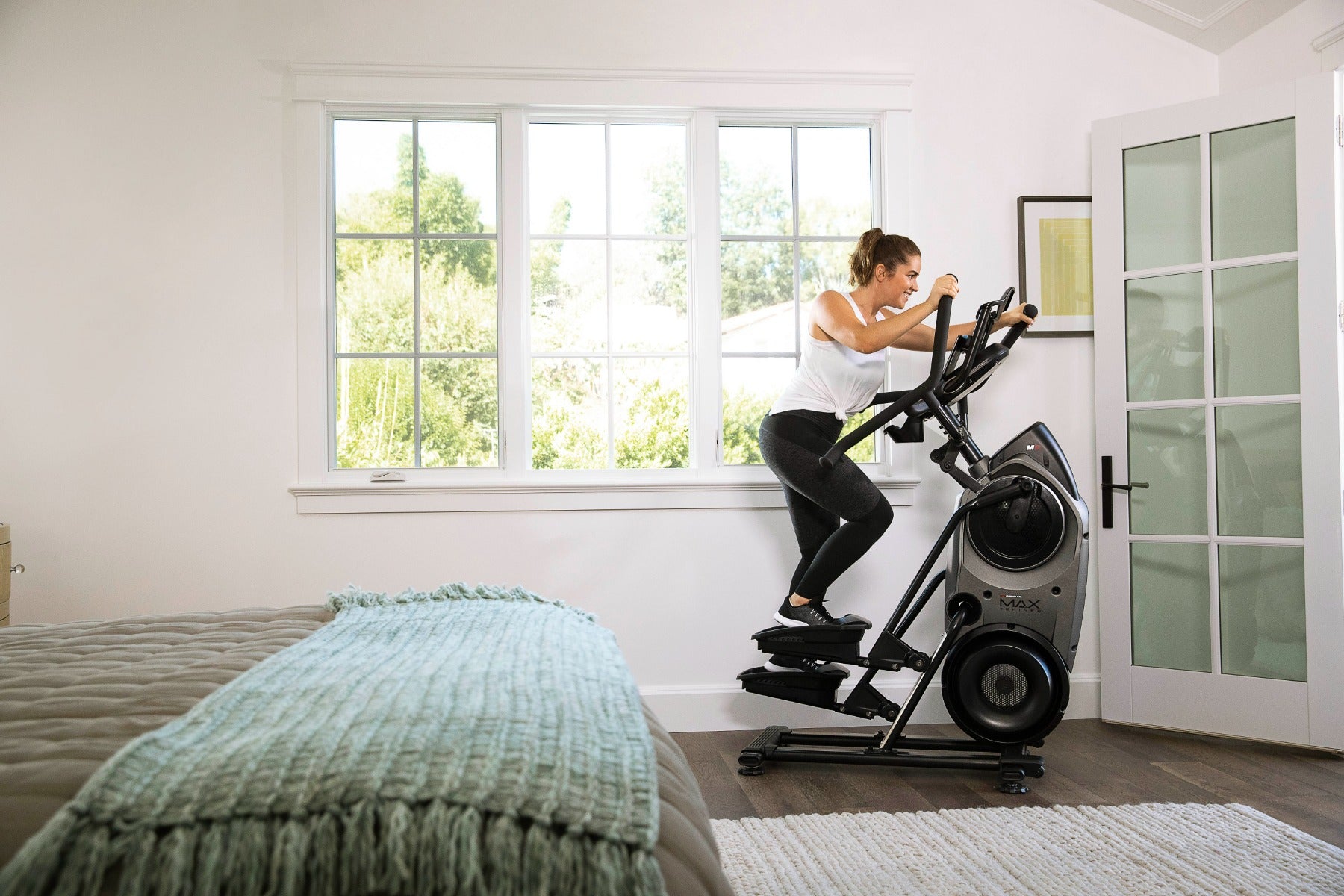Max Trainer M8
