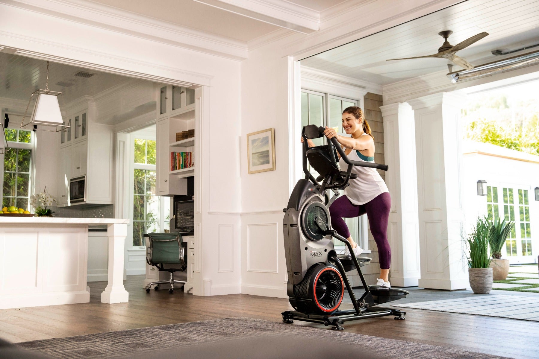 Max Trainer M8